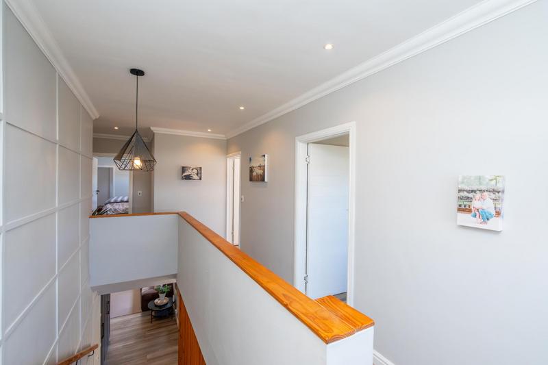 4 Bedroom Property for Sale in Calypso Beach Western Cape